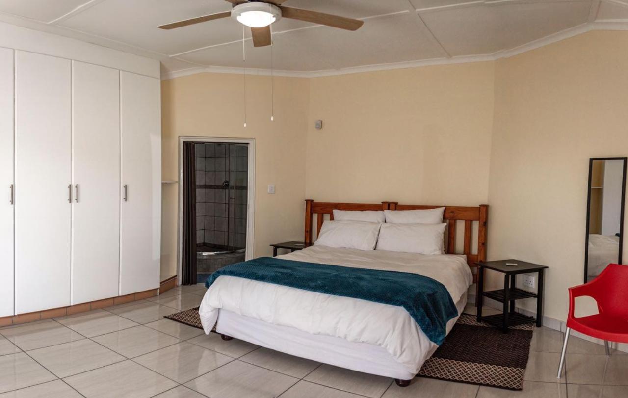 15 @ Porter Guesthouse Port Shepstone Εξωτερικό φωτογραφία